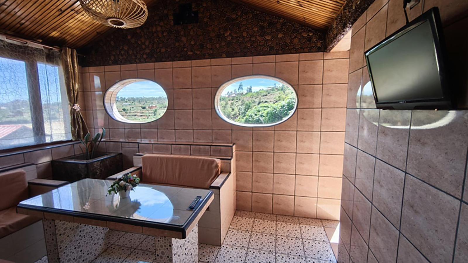 Hotel Restaurant Le Miamiam Glouglou Ambositra Exteriér fotografie